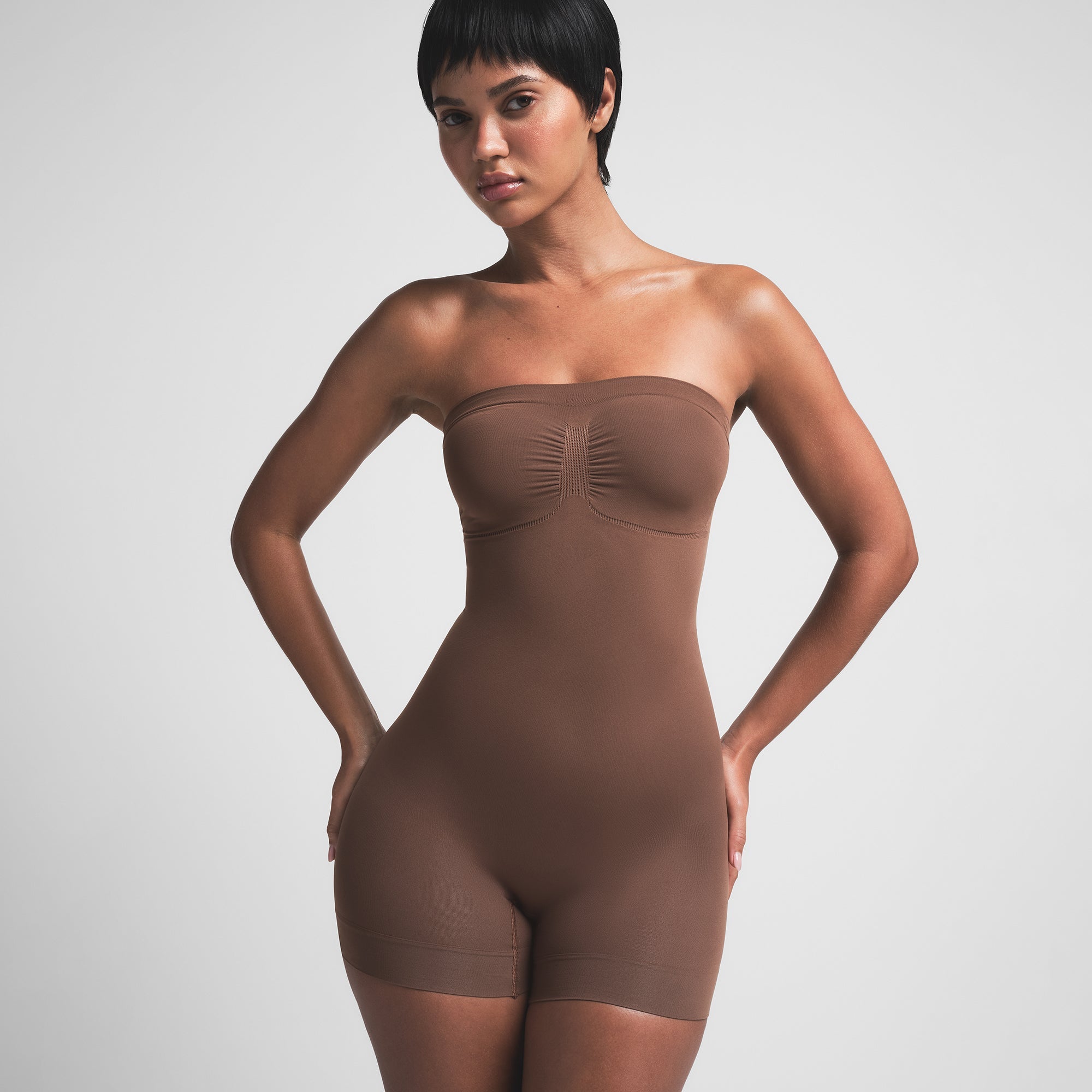 SEAMLESS SCULPT STRAPLESS SHORTIE BODYSUIT | JASPER
