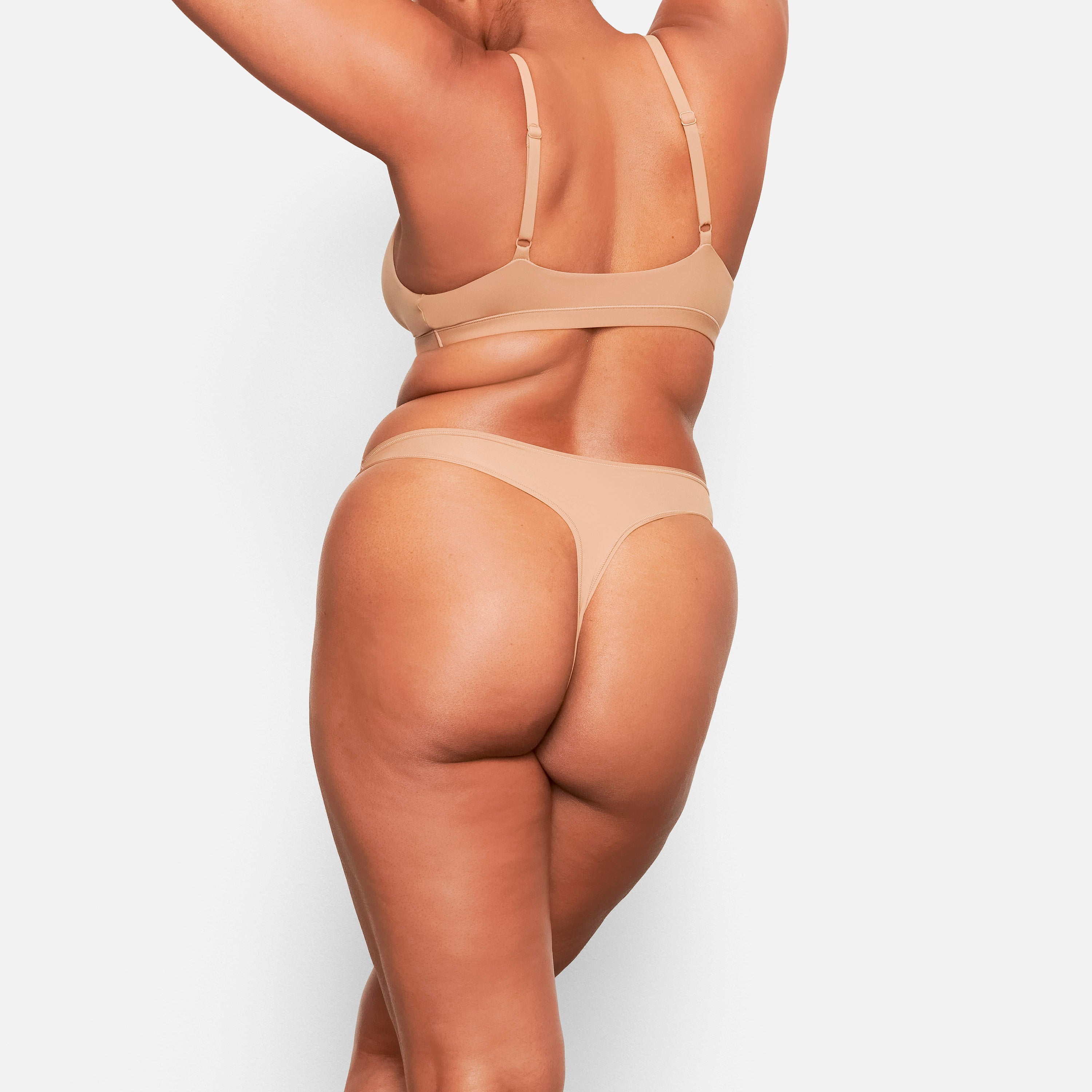 FITS EVERYBODY TRIANGLE BRALETTE | SIENNA